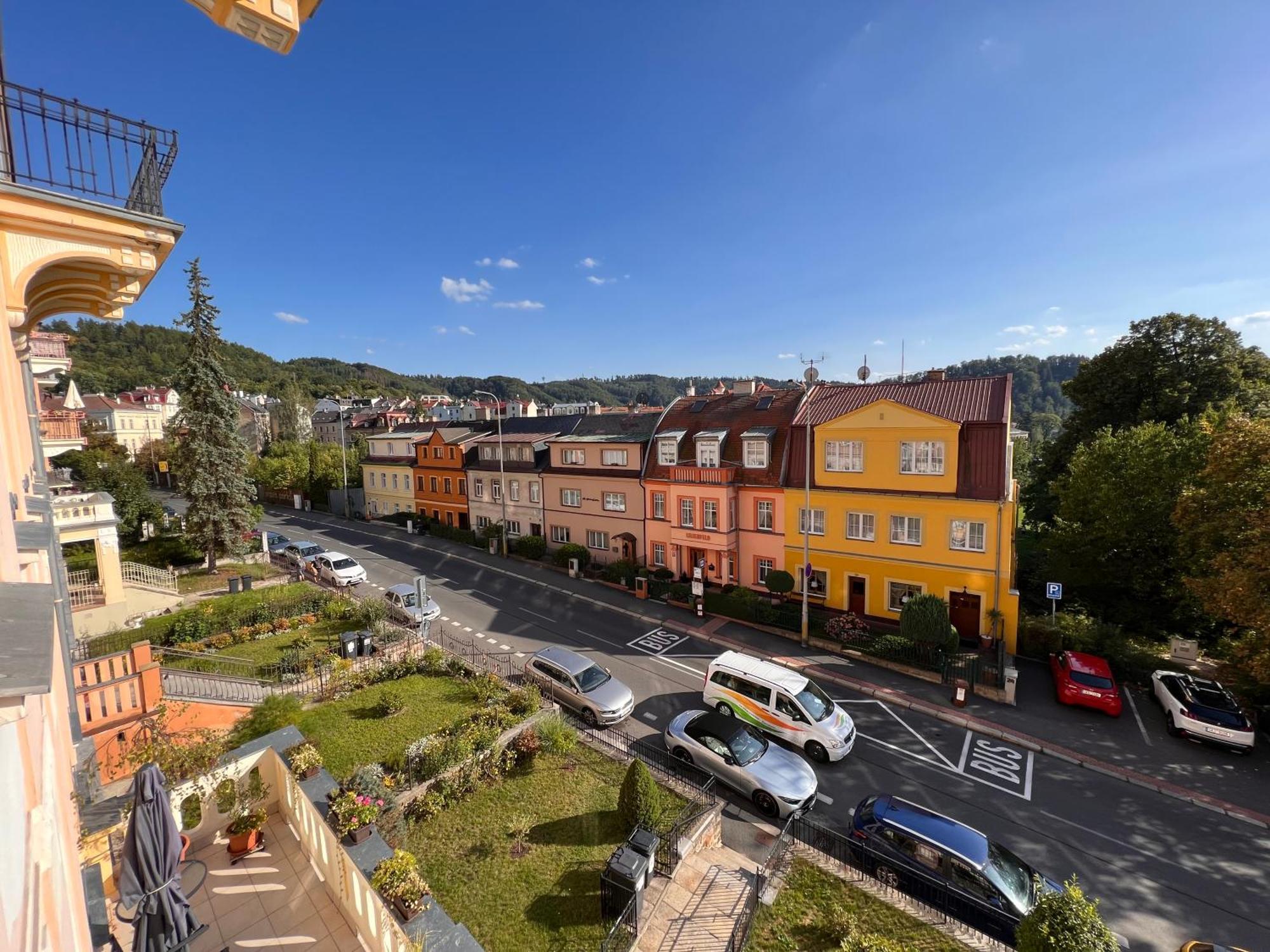 Jurincom Apartments Na Vyhlidce Karlowe Wary Zewnętrze zdjęcie