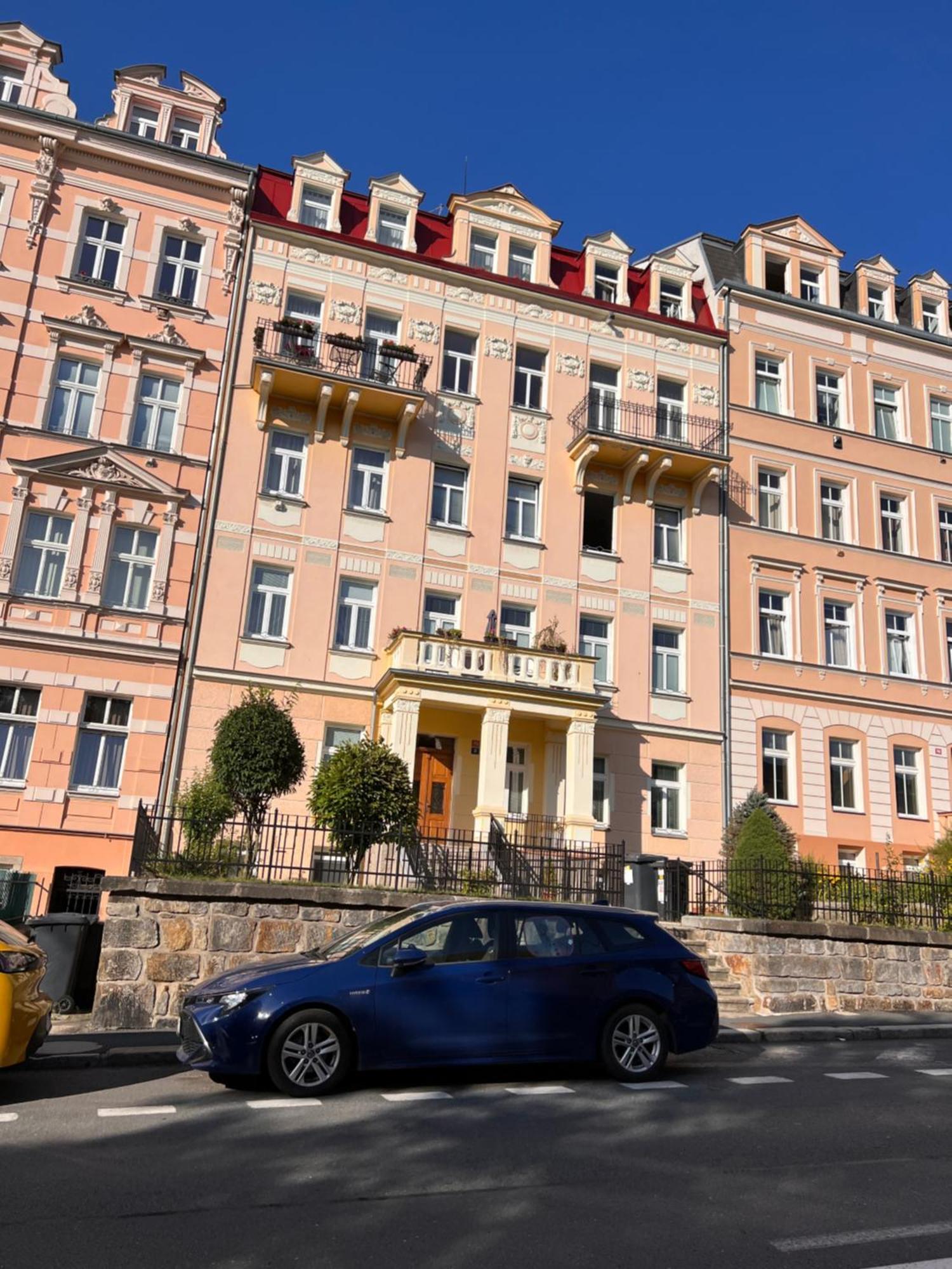 Jurincom Apartments Na Vyhlidce Karlowe Wary Zewnętrze zdjęcie